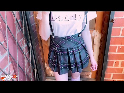 ❤️ Schoolgirl sûget har lul djip en neukt ynstee fan klassen. Anale fideo op fy.mkdou33miass.ru ☑